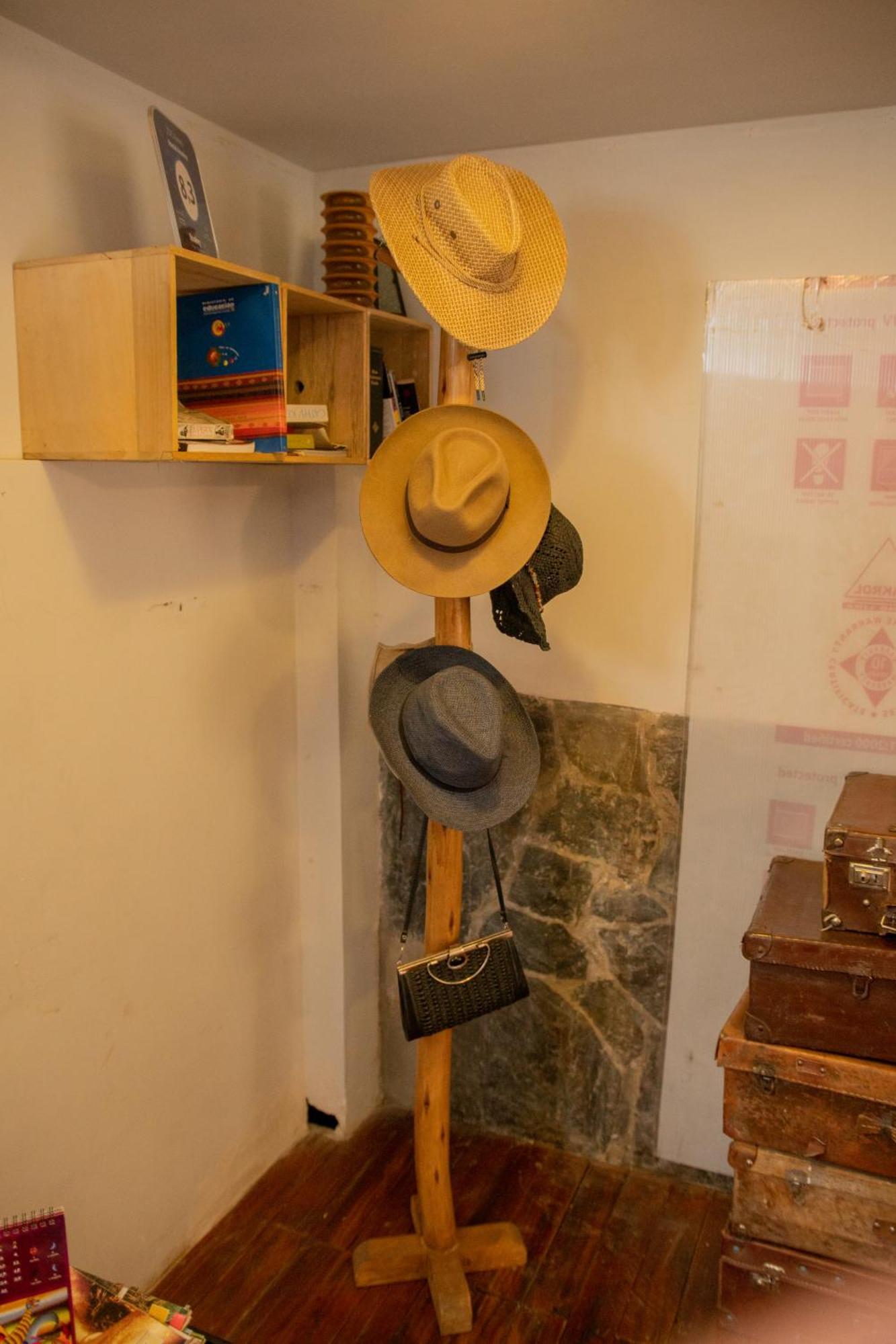Anata Hostal La Paz Exteriör bild