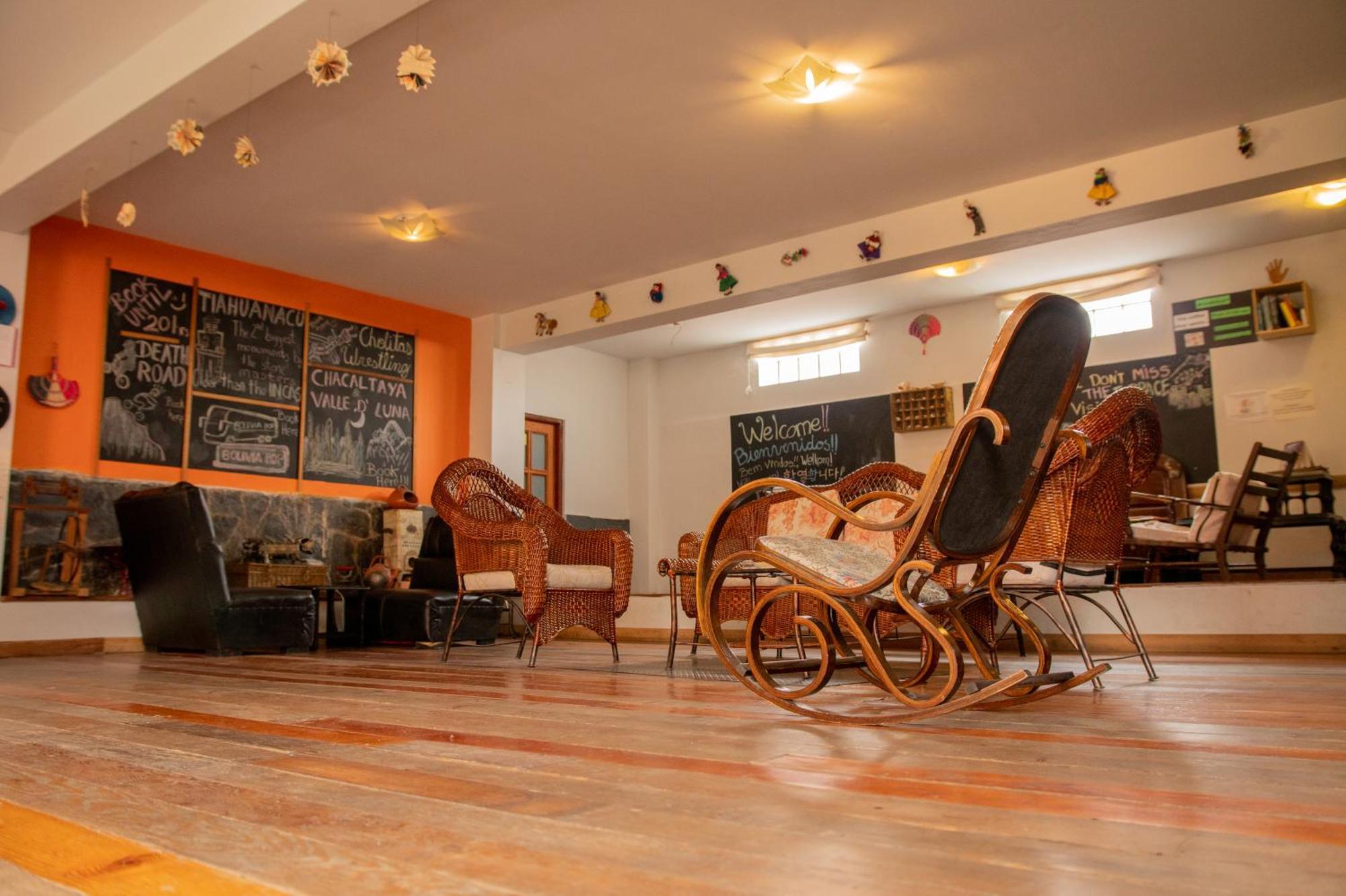 Anata Hostal La Paz Exteriör bild